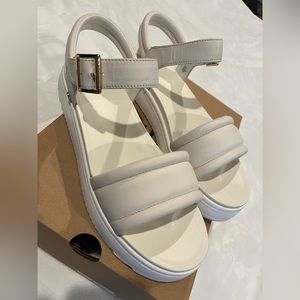 Ugg Zayne Platform Sandals